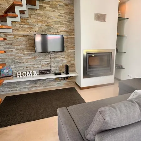 Holiday home Alfarim House - Close To Meco And