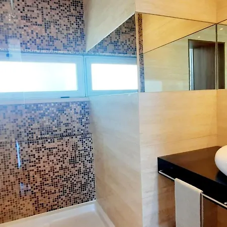 Alfarim House - Close To Meco And